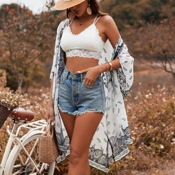 Paisley half sleeve kimono. shein.one size. - Picture 4 of 11